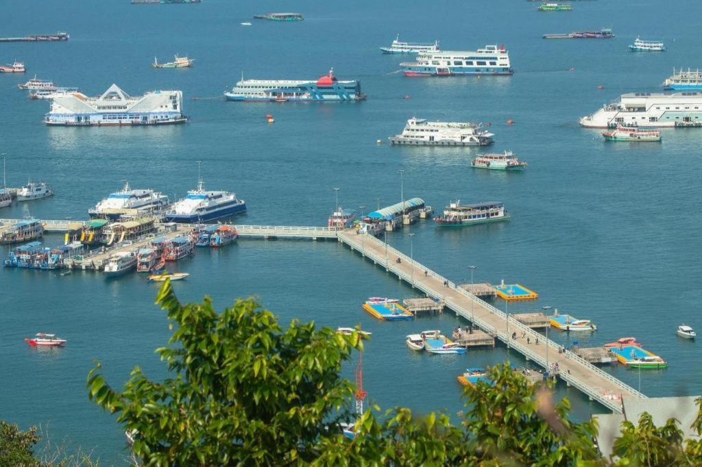 The Park Hotel Pattaya Exterior foto