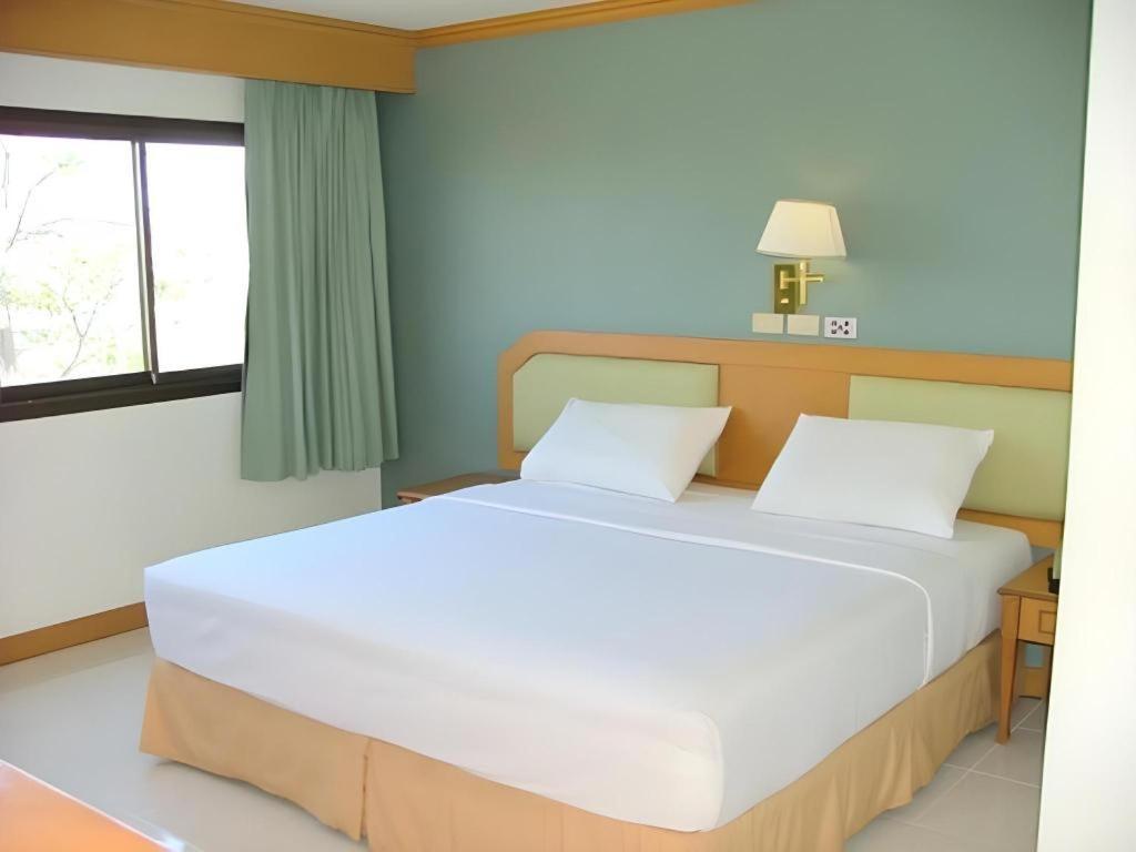 The Park Hotel Pattaya Exterior foto
